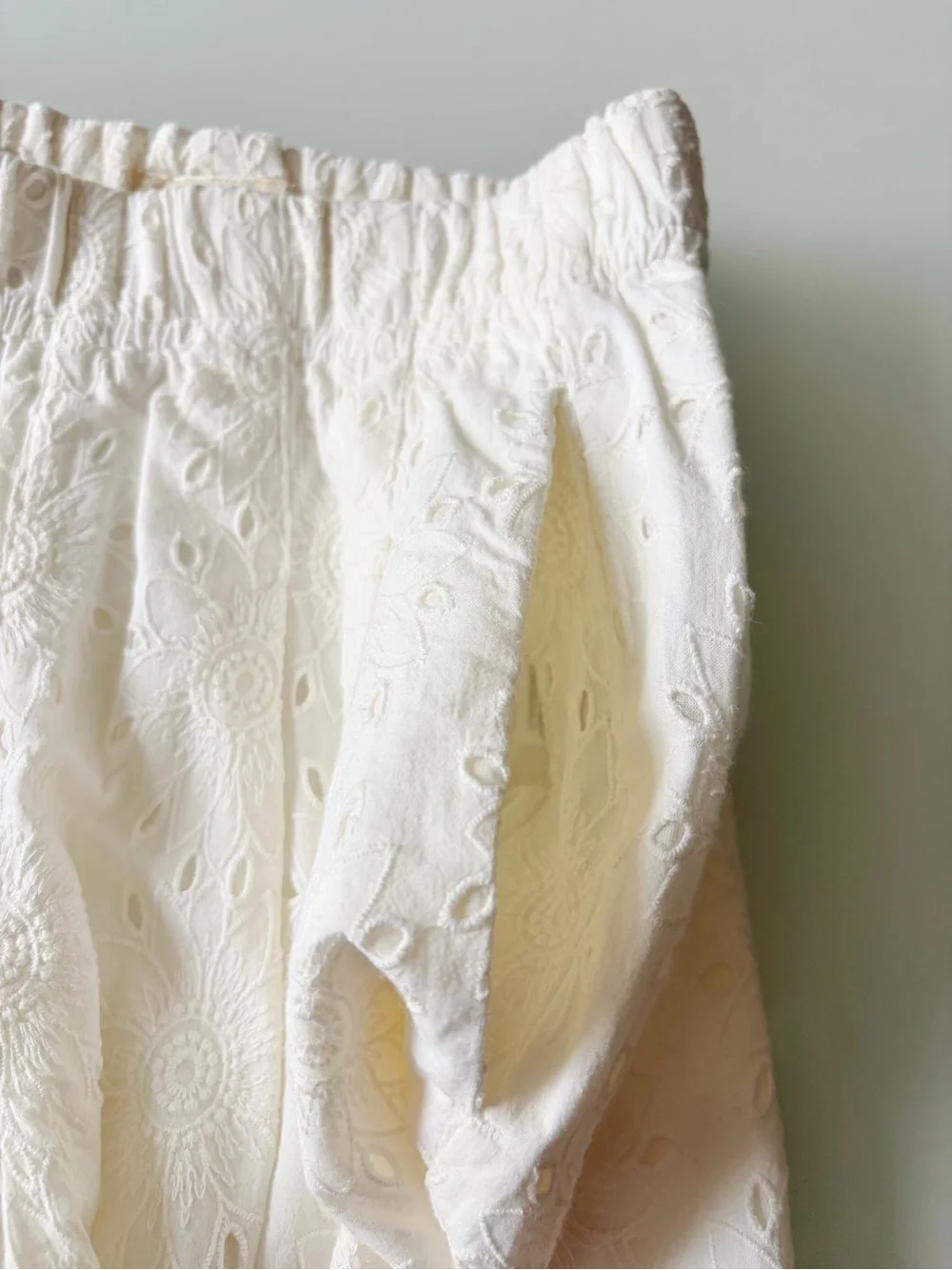 Bellerose Cream Eyelet Elastic-Waist Girls Shorts Sz 8